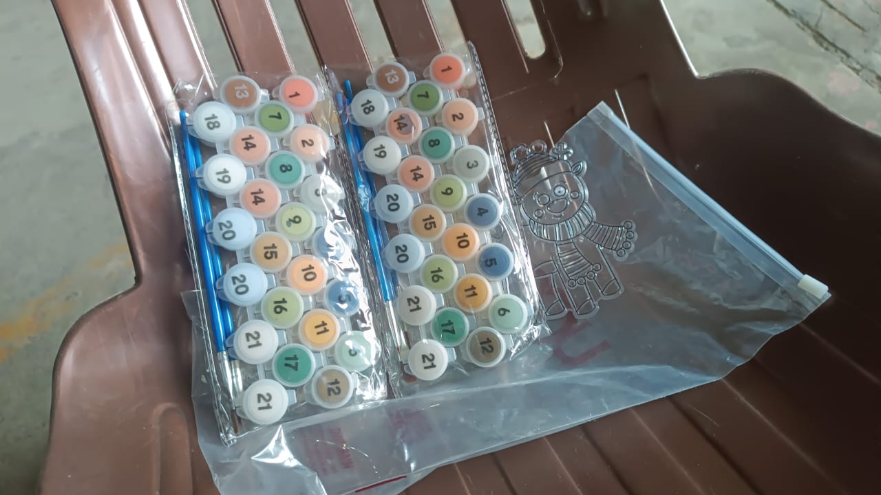 Paint by Number Kits 2 Set 21 Number Color, 6 paint brushes (2 Set) Paint by Number Kits 2 Set 21 Number Color, 6 paint brushes (2 Set)